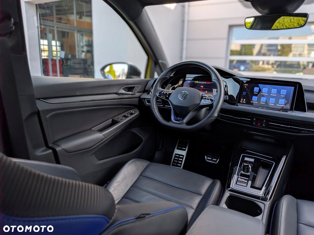 Volkswagen Golf - 18