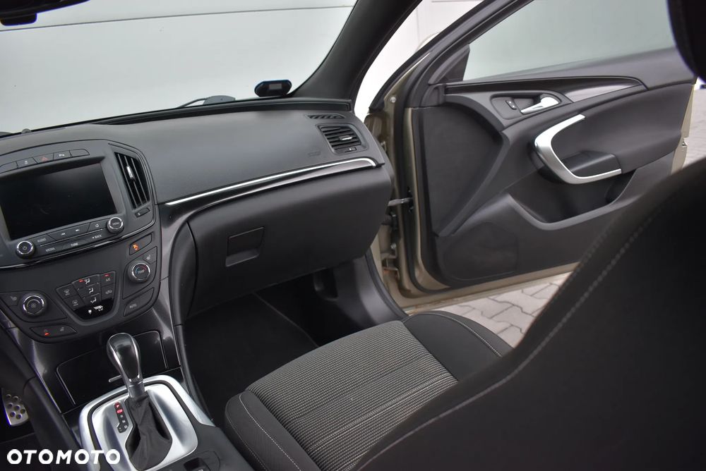 Opel Insignia - 13