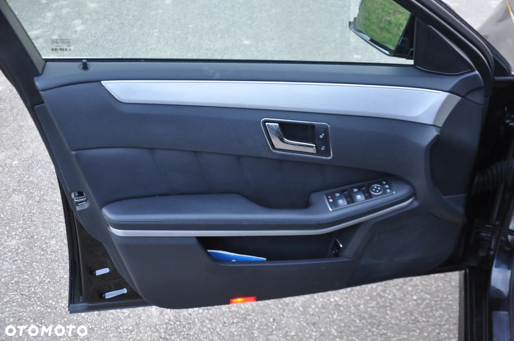 Mercedes-Benz Klasa E 250 CDI 7G-TRONIC - 11