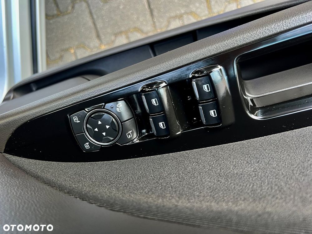 Ford Mondeo 2.0 EcoBlue Executive Plus - 19