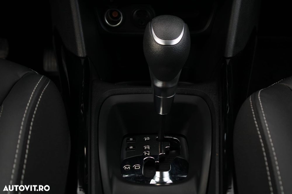 Peugeot 2008 1.2 PureTech Turbo EAT6 S&S Allure - 9