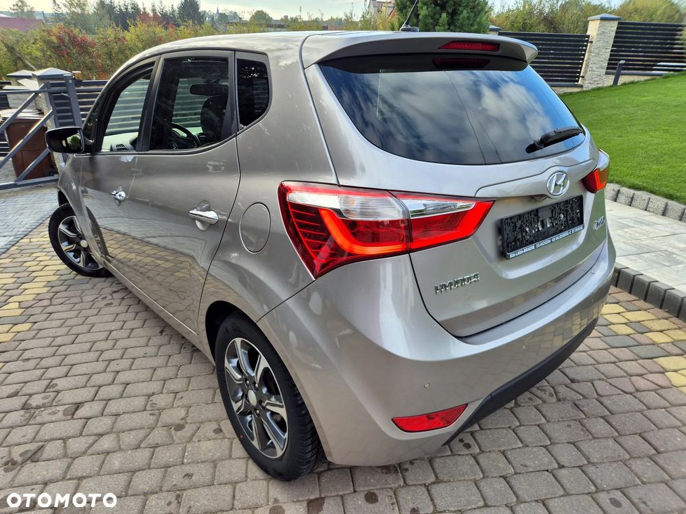 Hyundai Ix20 2017 photo 4