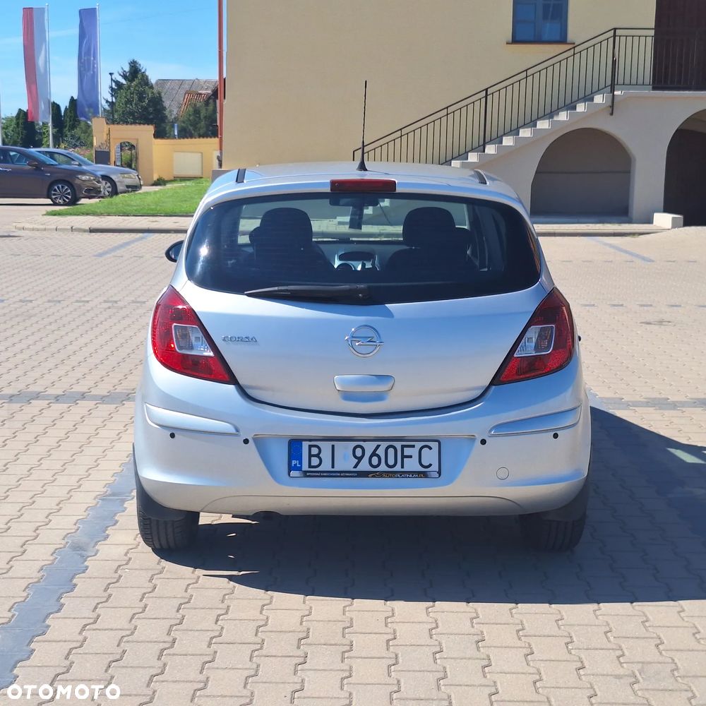 Opel Corsa 1.2 16V Cosmo - 7