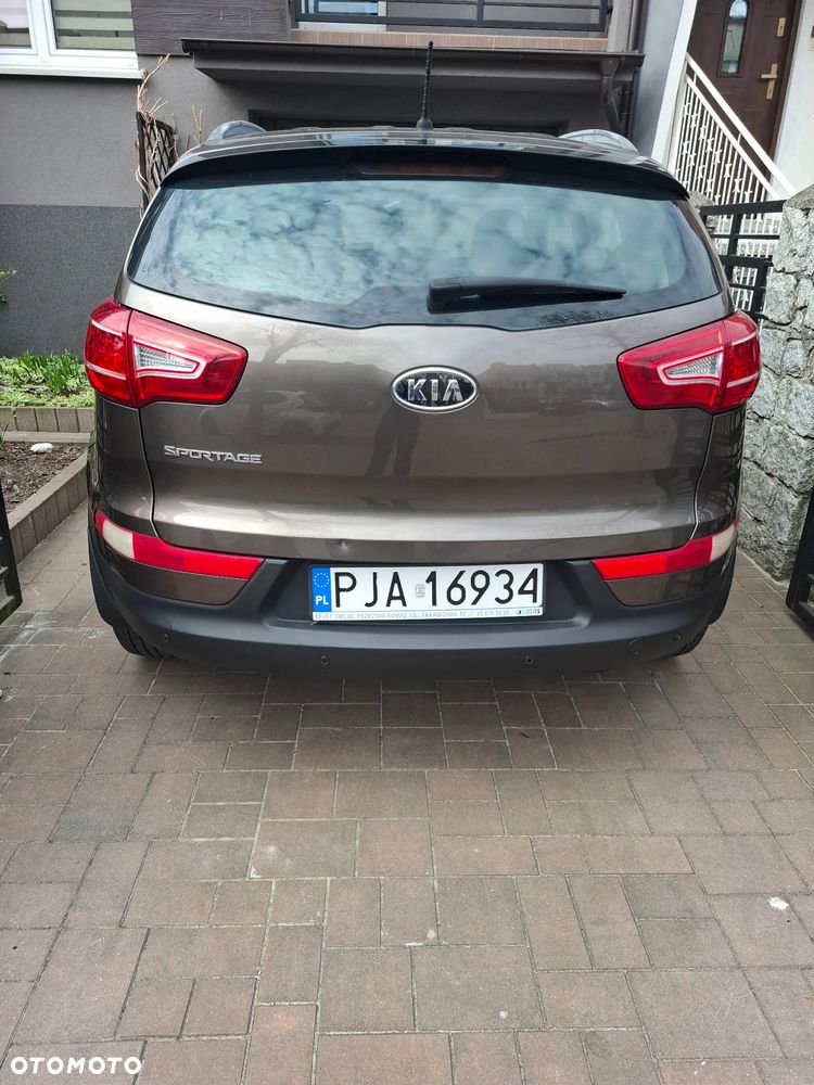 Kia Sportage 2.0 L - 9