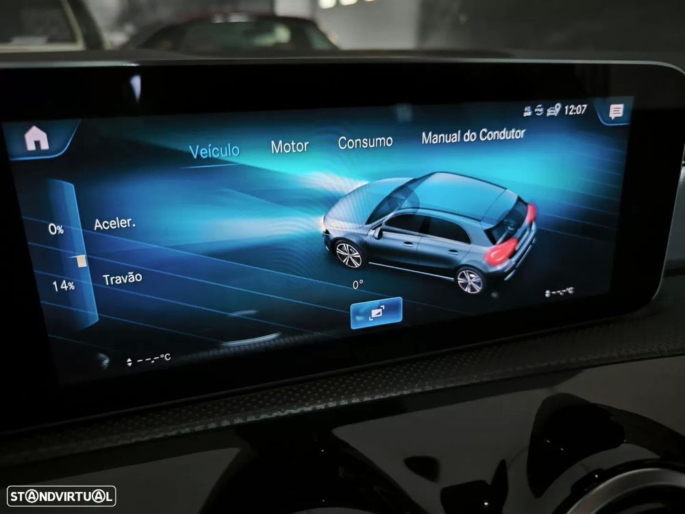 Mercedes-Benz A 180 d AMG Line - 40