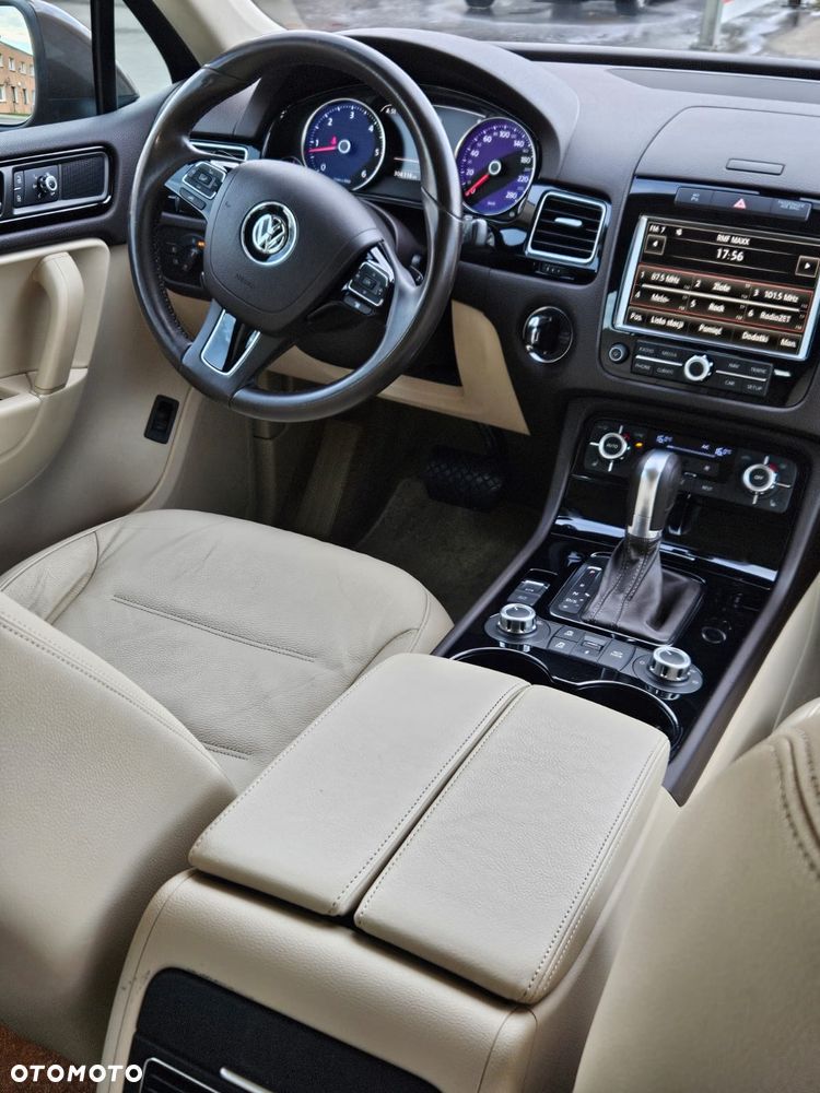 Volkswagen Touareg 3.0 V6 TDI 4XMot BMT - 17