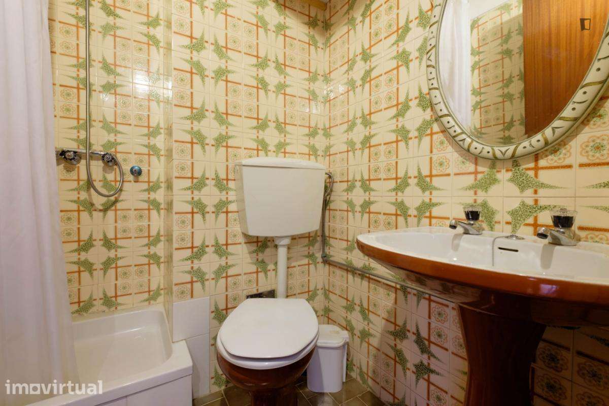 Quarto - localizado em Nogueiras Coimbra - Grande imagem: 2/19