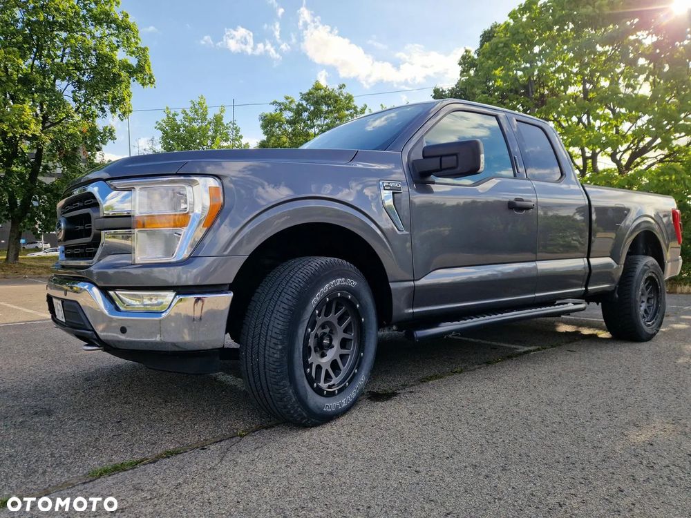 Ford F150 - 1
