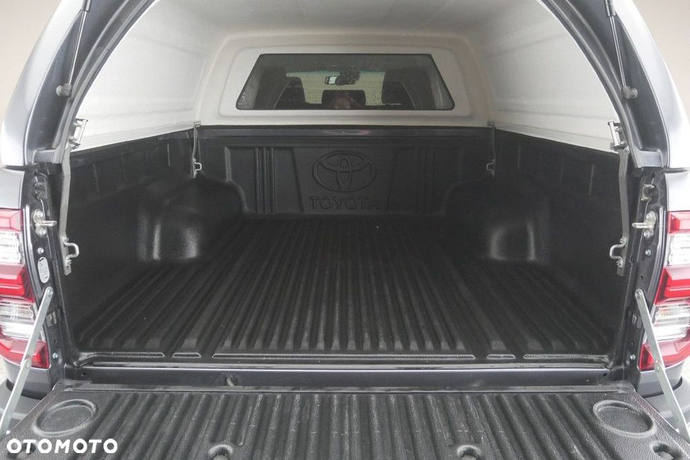 Toyota Hilux 2.8 D-4D Double Cab SR5 4x4 - 16