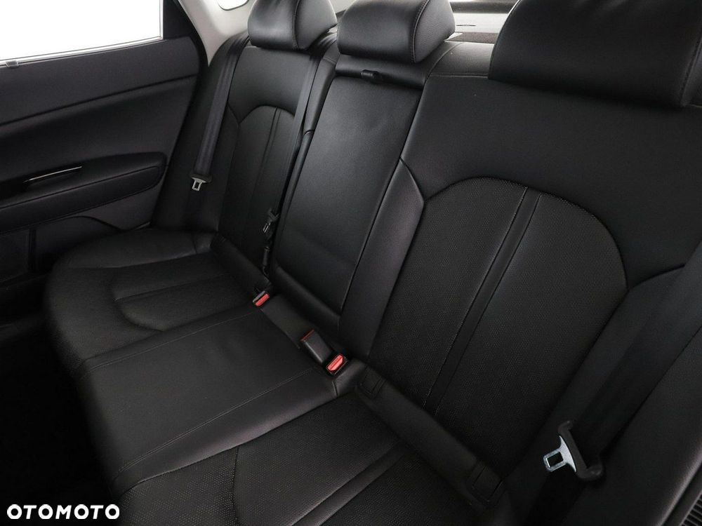 Kia Optima Plug-in Hybrid - 17