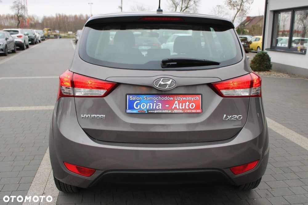 Hyundai ix20 - 16