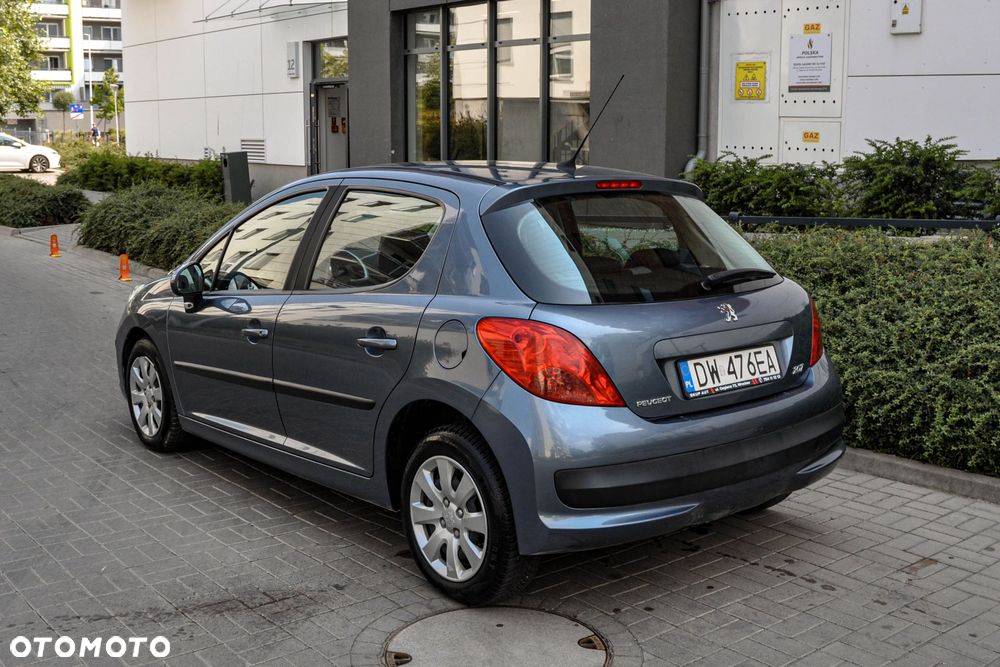 Peugeot 207 - 3