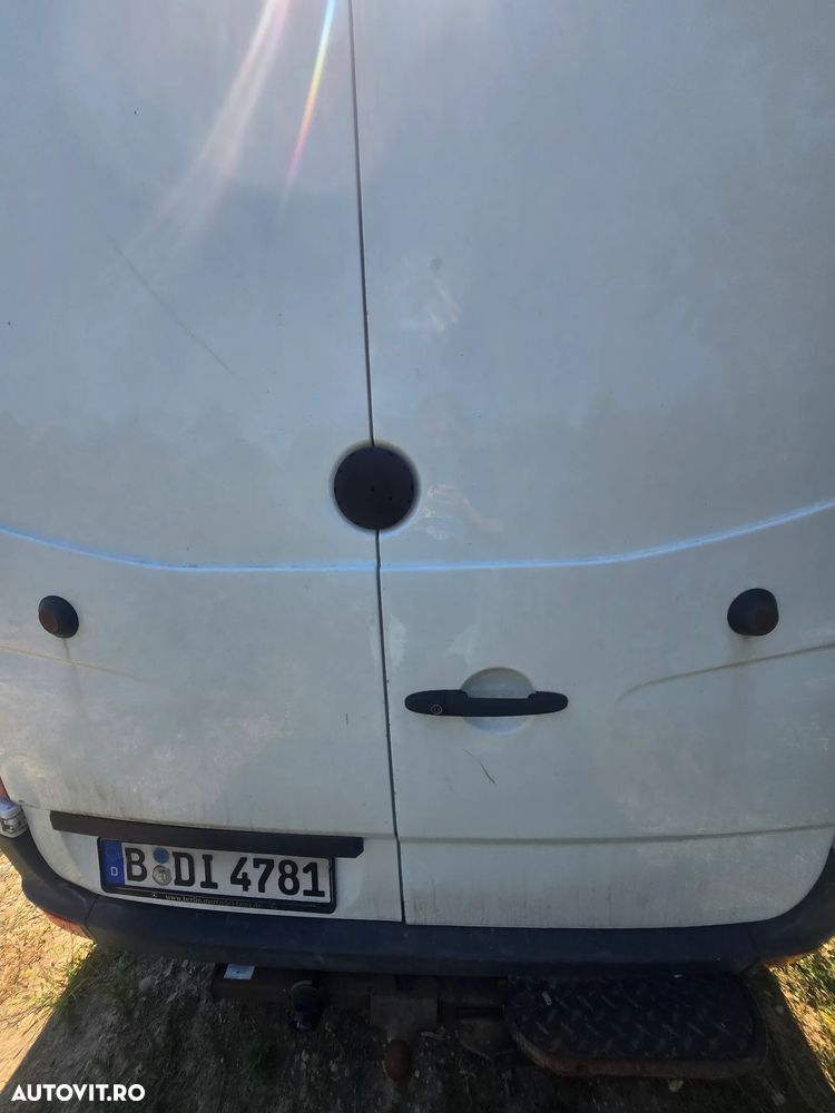 Mercedes-Benz Sprinter - 9