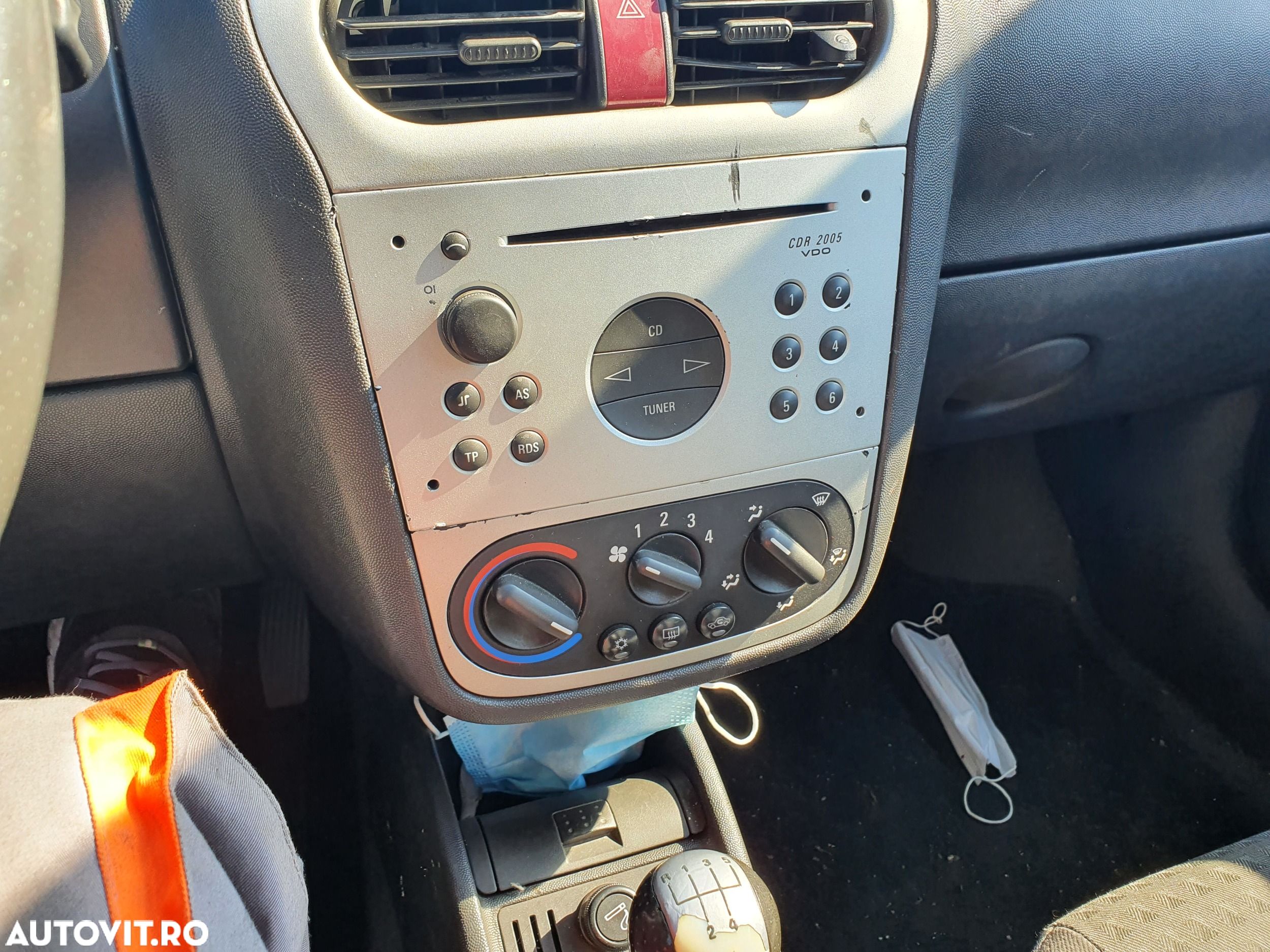 Dezmembrari  Opel CORSA C  2000  > 2009 1.2 Benzina - 1