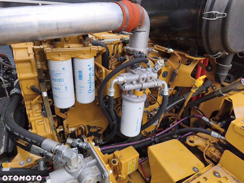 Caterpillar 745 - 13