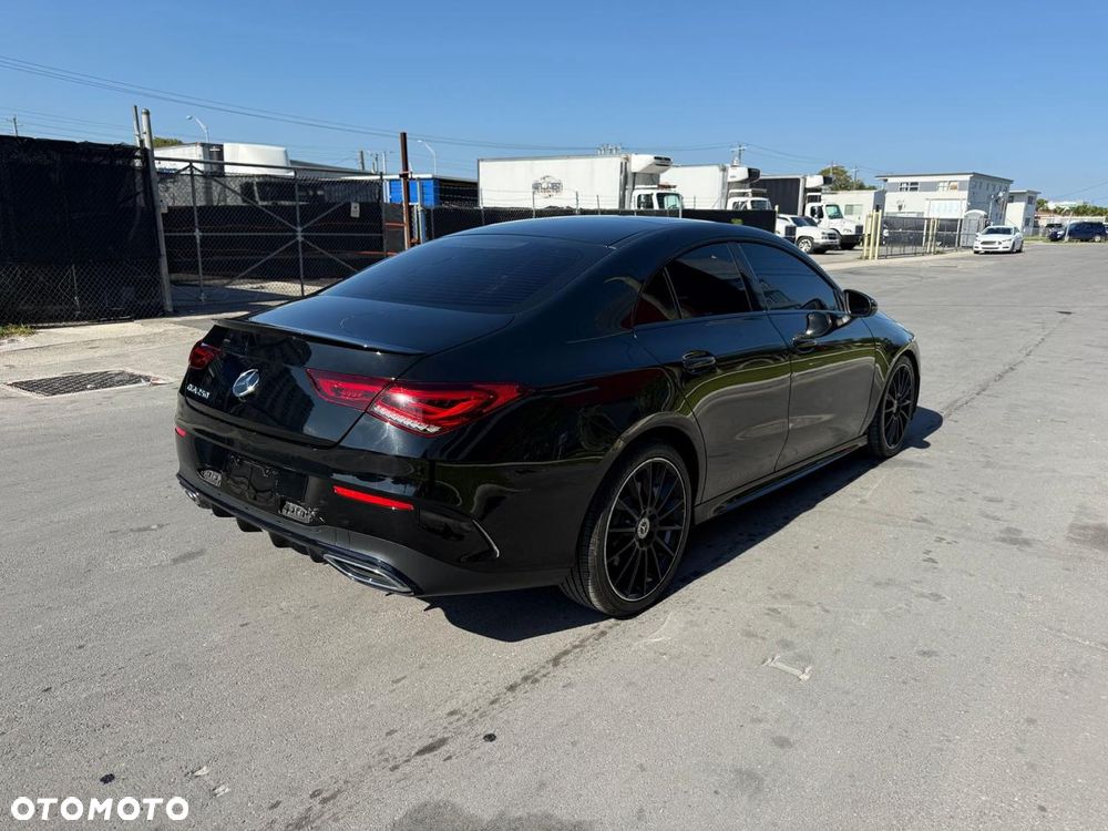 Mercedes-Benz CLA 250 4Matic 8G-DCT Special Edition - 4