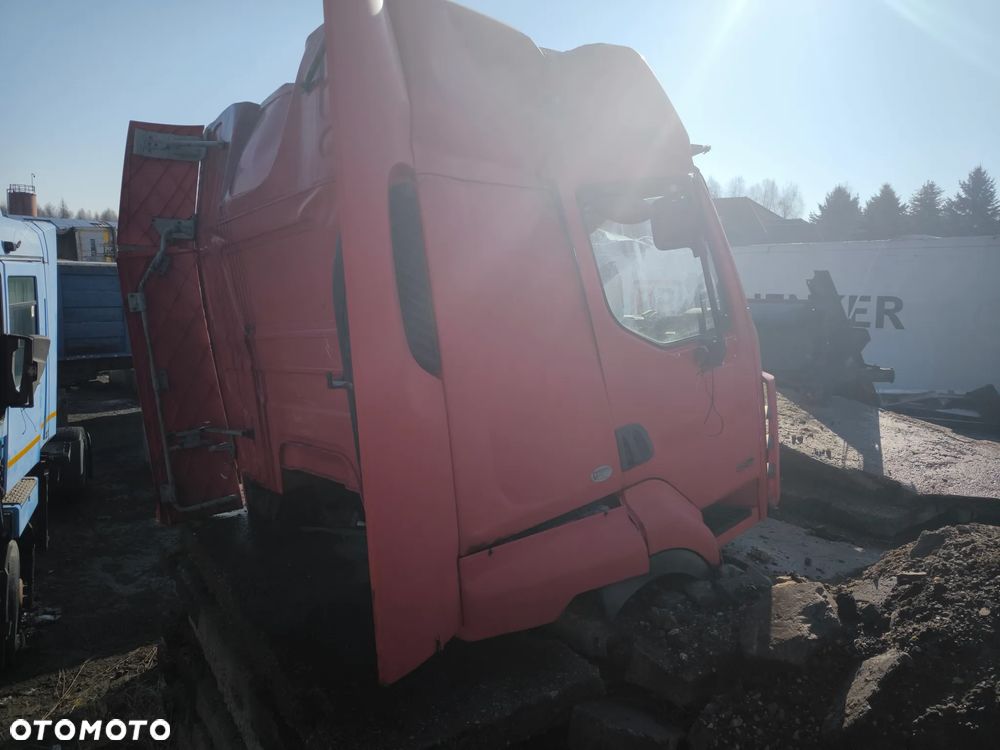 Kabina Renault Premium DXI - 5