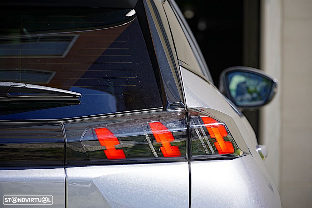 Peugeot e-2008 50 kWh Allure Pack - 15