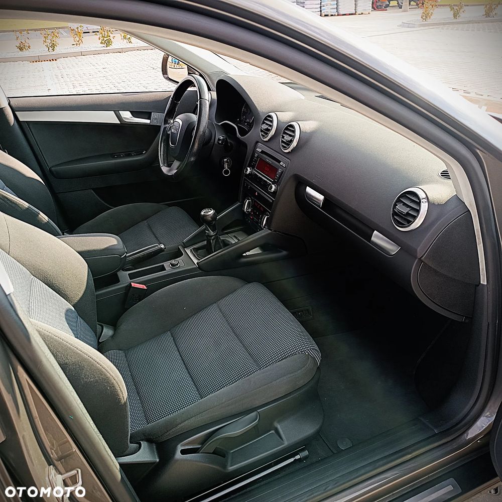 Audi A3 Sportback 2.0 TDI DPF Attraction - 16