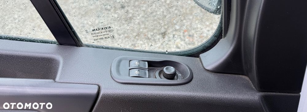 Renault MASTER L2H2 GWARANCJA, klima, hak,navi, tempomat czujniki pdc halogeny - 18
