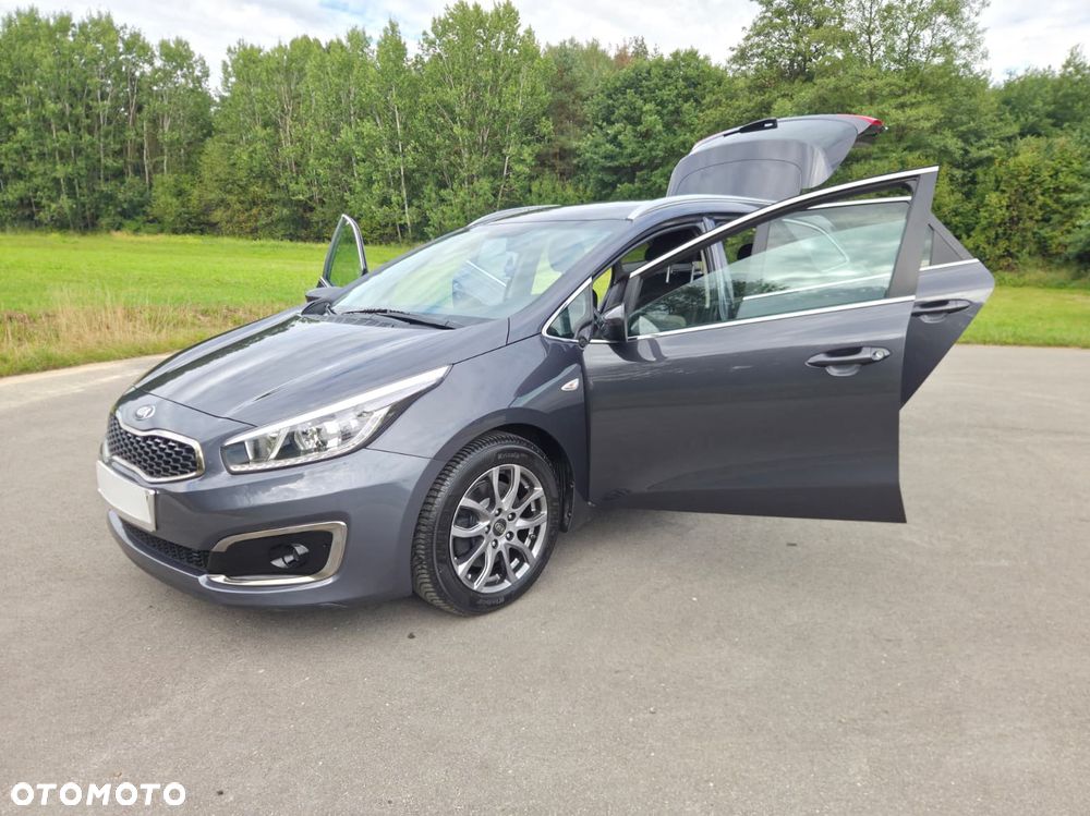 Kia Ceed - 23