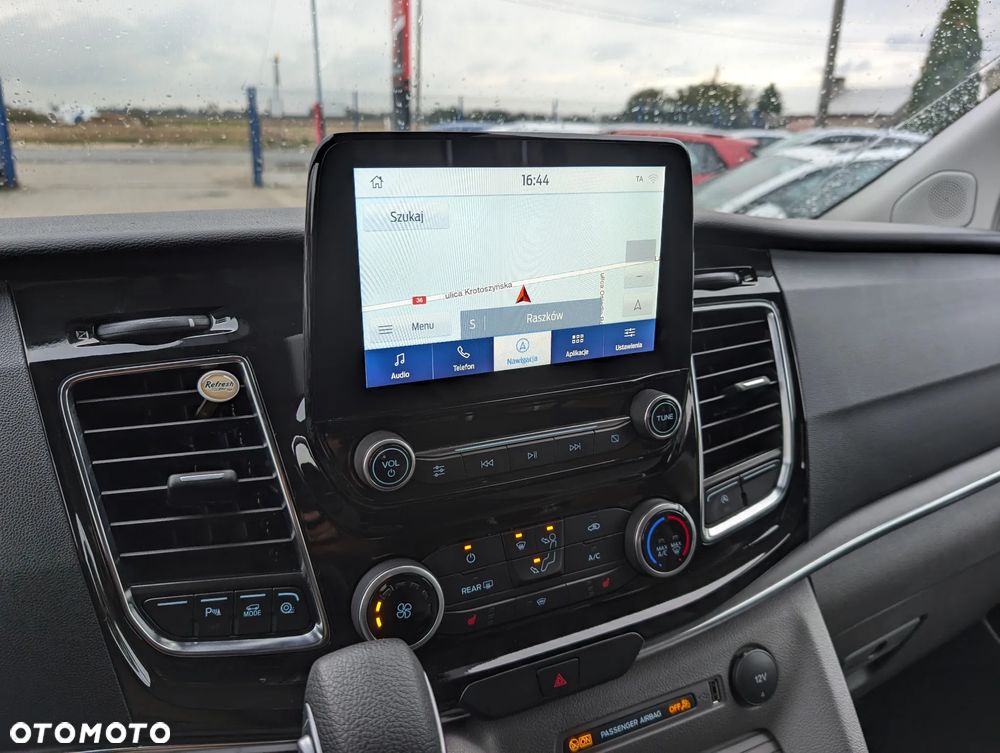 Ford Tourneo Custom 320 L2H1 VA Autm Titanium X - 13