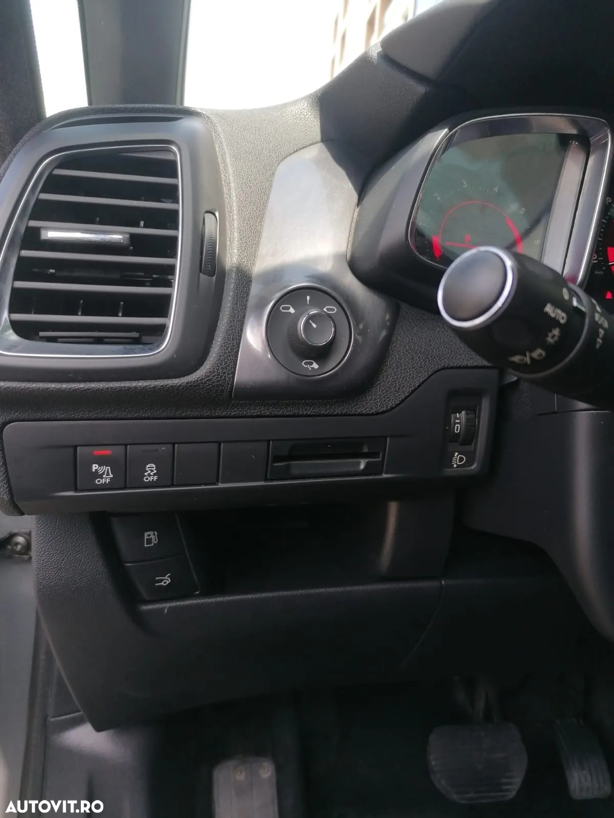 Citroën DS5 HDi 165 Aut. SportChic - 28