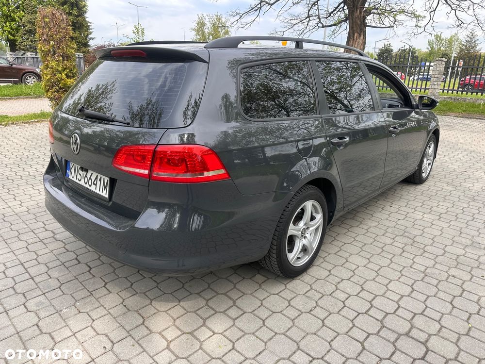 Volkswagen Passat 2.0 Blue TDI SCR Comfortline - 3