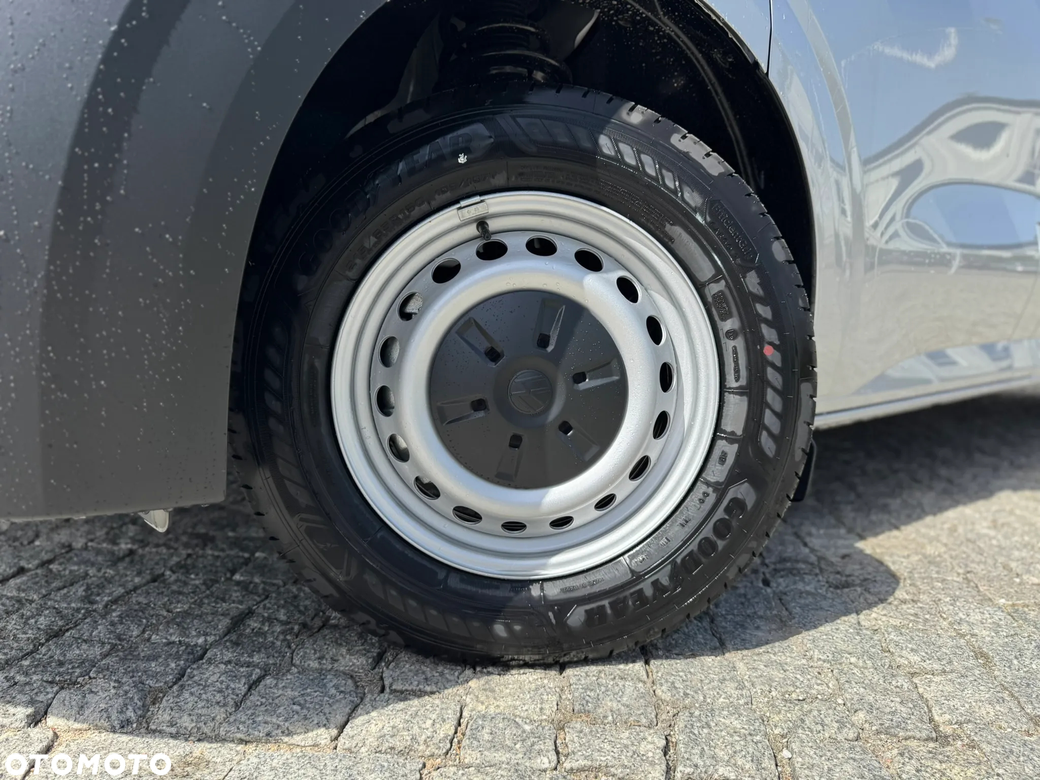 Volkswagen Nowy Transporter - 14