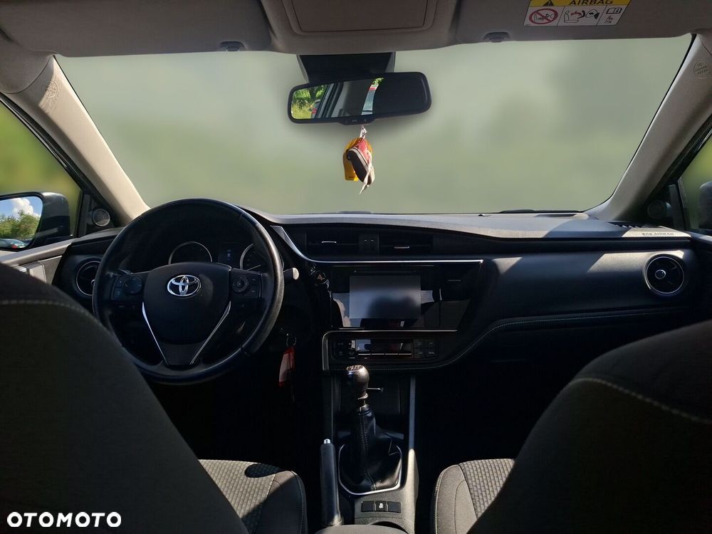 Toyota Corolla - 14