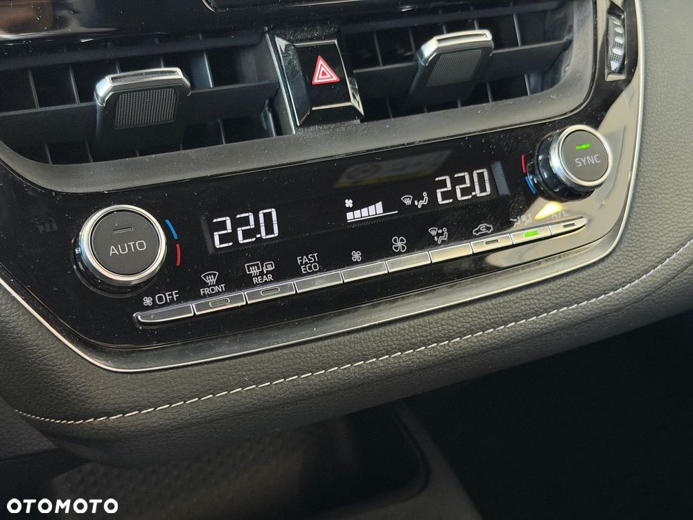Toyota Corolla 1.8 Hybrid Comfort - 17