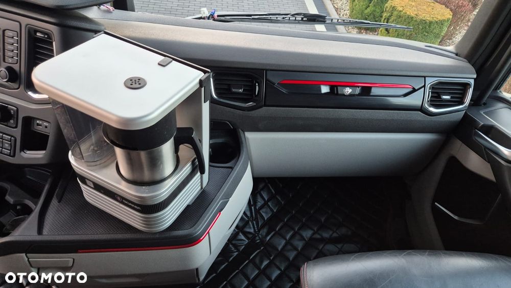 Scania SCANIA///S530///V8///2022///RETARDER/// FULL LED///KLIMATYZACJA POSTOJOWA/// ZABUDOWY MIĘDZYOSIOWE///WAGA/// SKÓRY///NAWIGACJA///BARDZO BOGATA WERSJA///STAN BARDZO DOBRY - 36