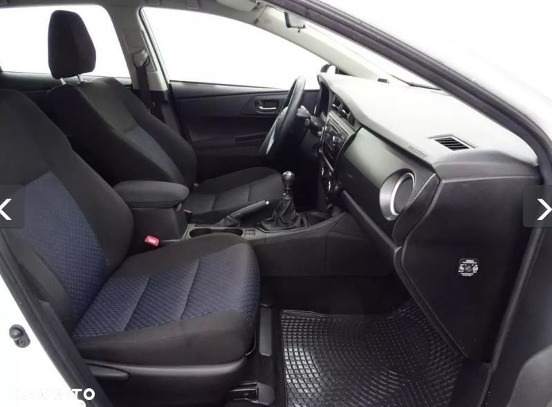 Toyota Auris 1.4 D-4D Life - 8