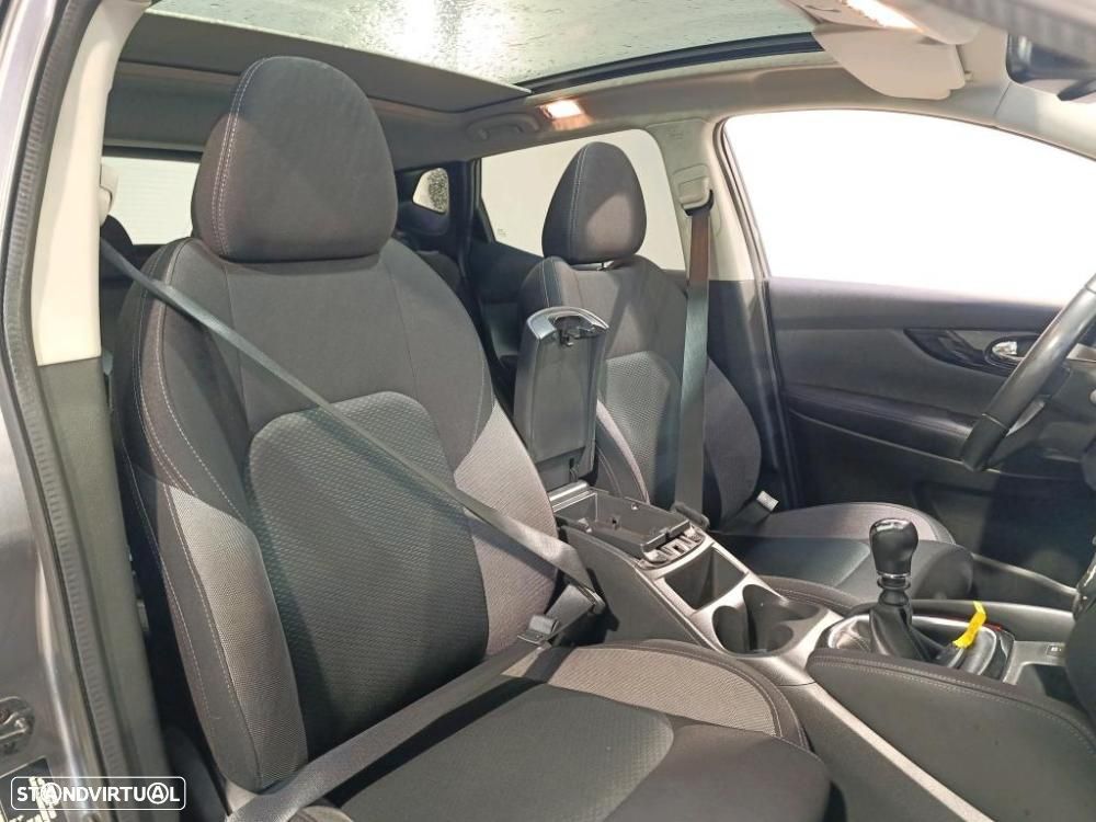 Nissan Qashqai 1.5 dCi N-Connecta - 4