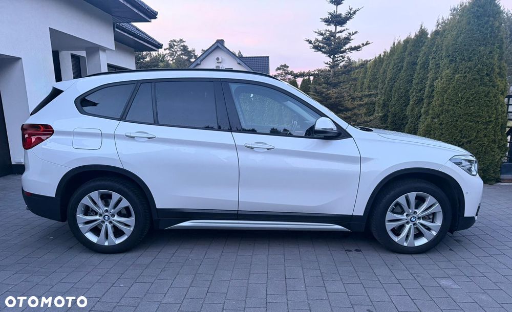 BMW X1 xDrive20d xLine sport - 7