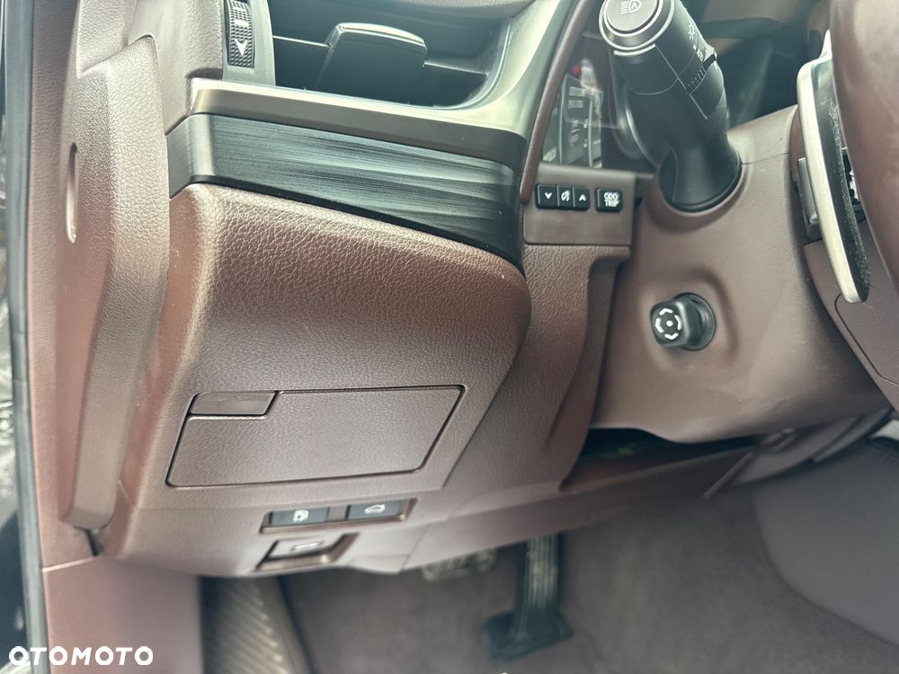 Lexus ES 300h Prestige - 17