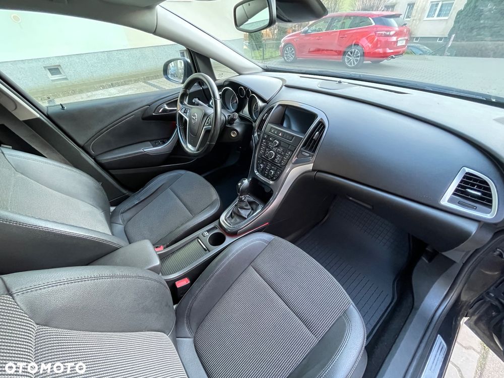 Opel Astra 1.7 CDTI Cosmo - 23