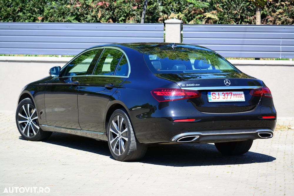Mercedes-Benz E 300 de 9G-TRONIC - 3
