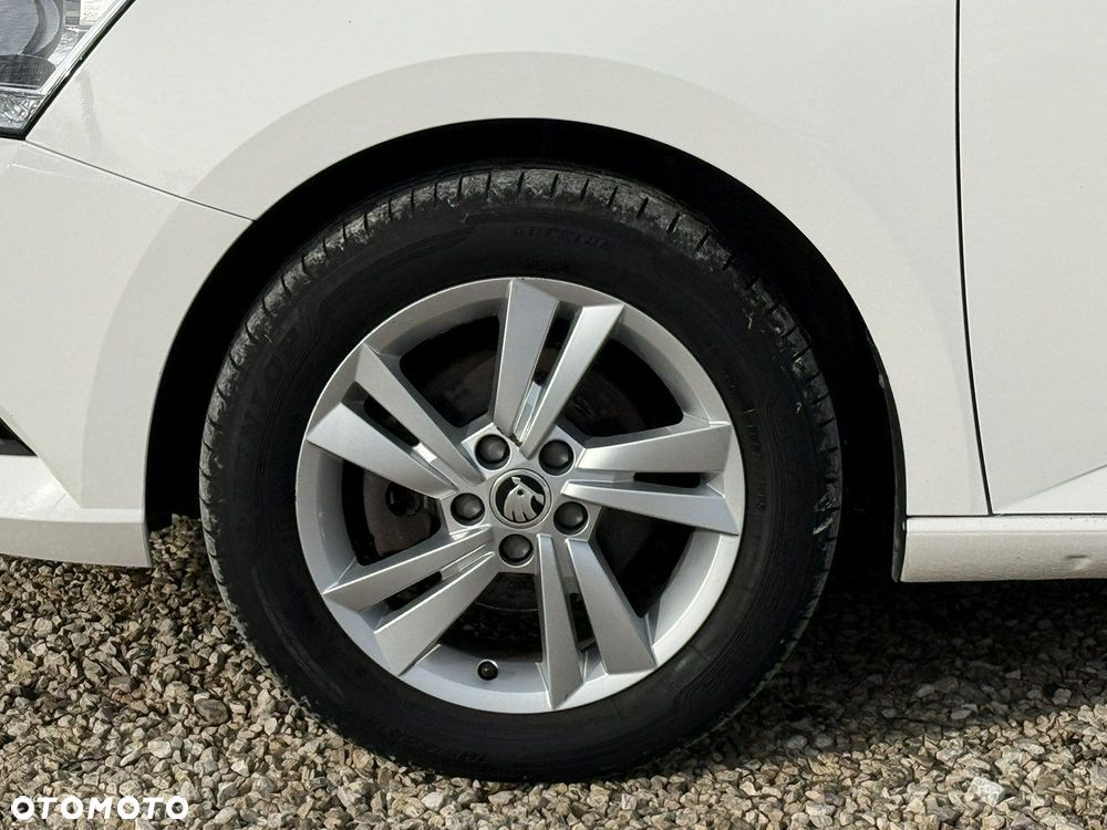 Skoda Fabia - 10