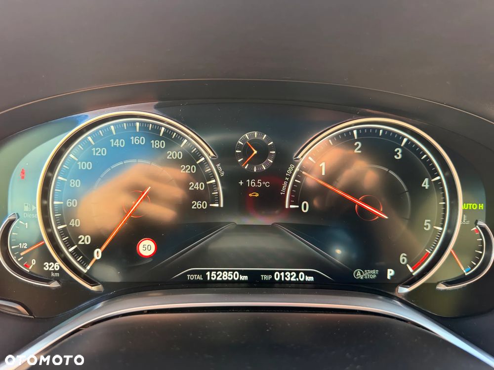 BMW Seria 7 740d xDrive - 27