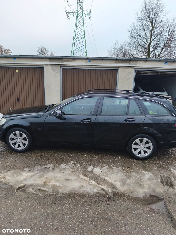 Mercedes-Benz Klasa C 200 CDI DPF Automatik BlueEFFICIENCY Elegance - 2