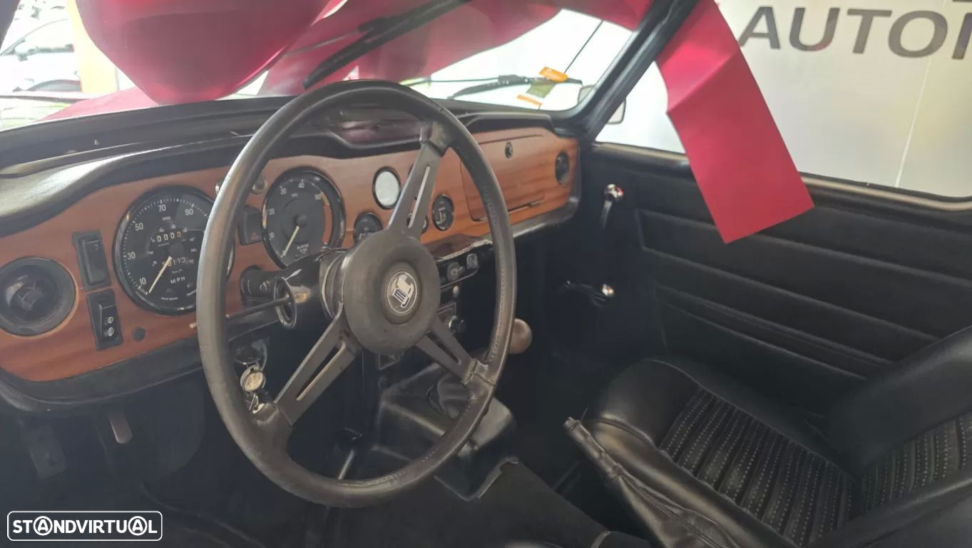 Triumph TR6 - 34