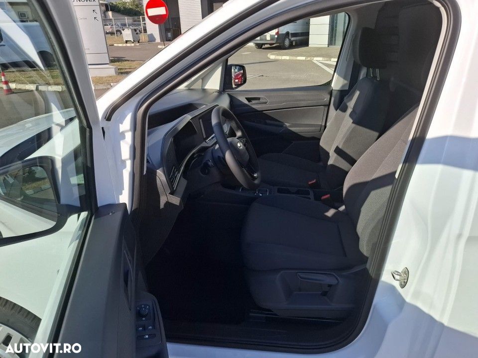 Ford Transit Connect - 11