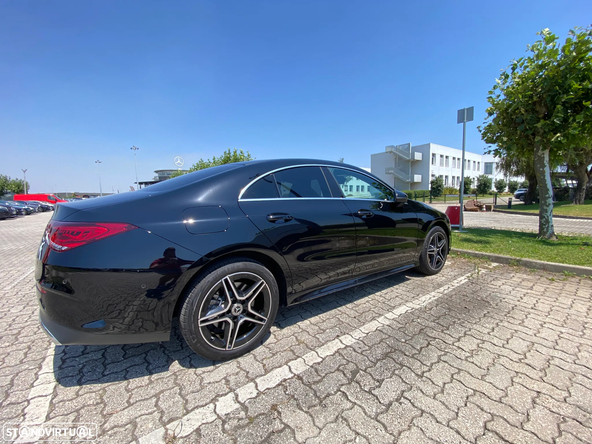 Mercedes-Benz CLA 250 e AMG Line - 16