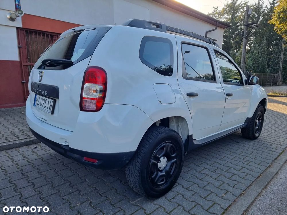 Dacia Duster 1.6 SCe Laureate S&S - 4