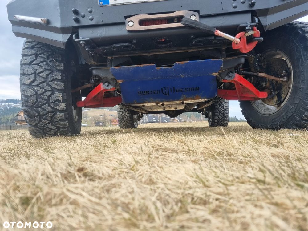 Suzuki Grand Vitara 2.5 V6 - 5