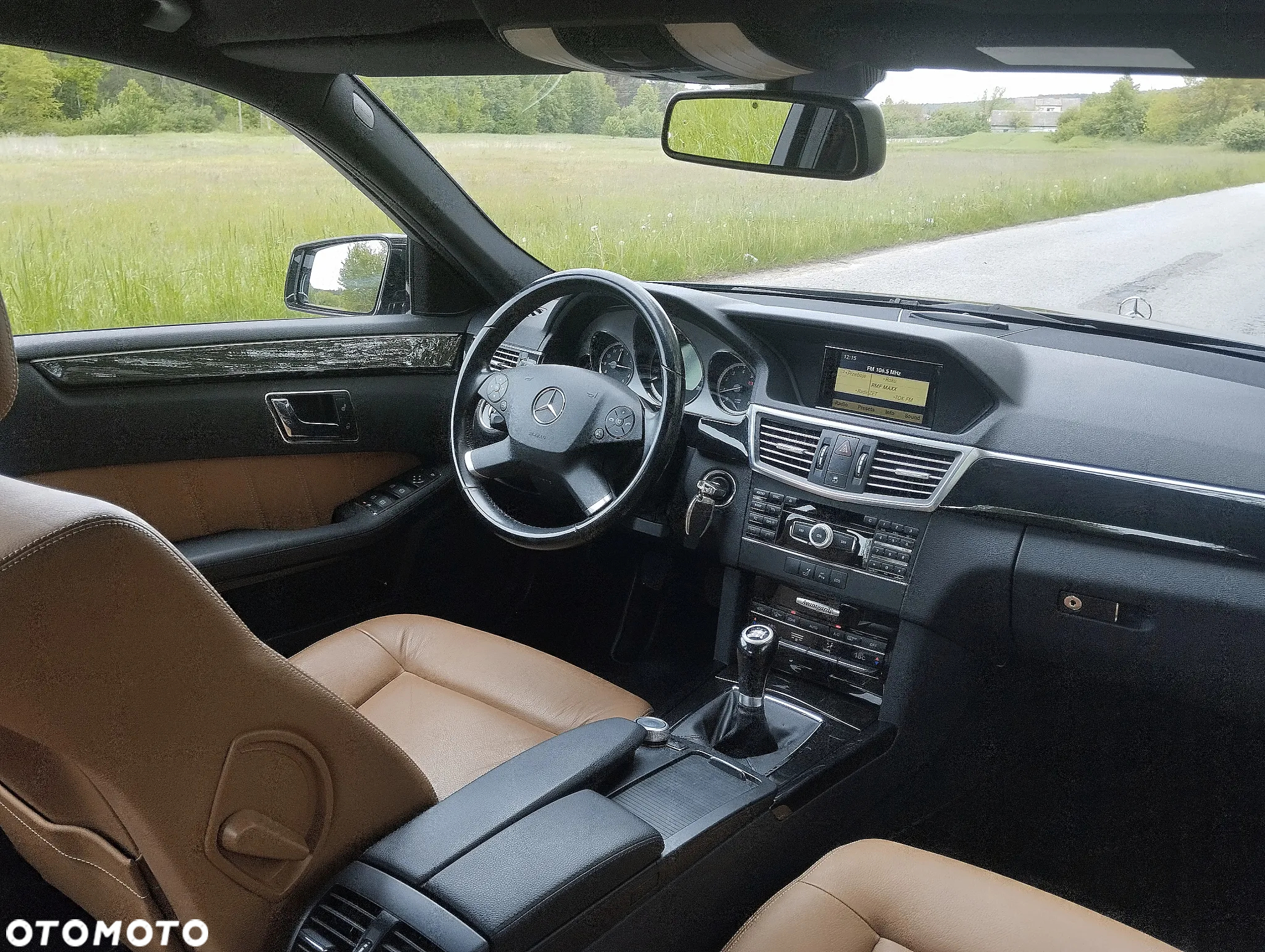 Mercedes-Benz Klasa E 200 BlueEFFICIENCY Avantgarde - 2