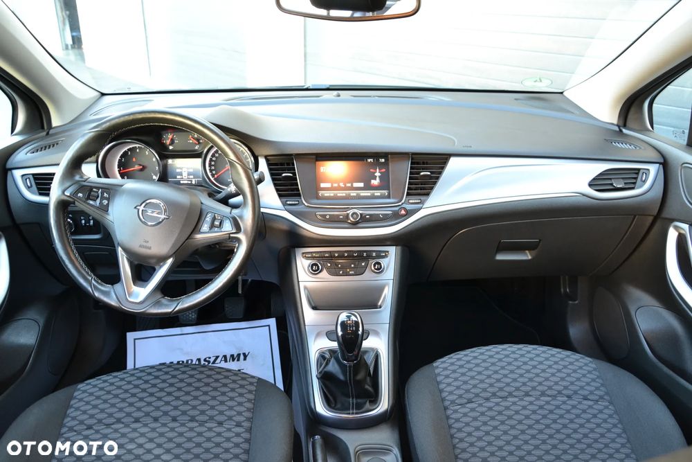 Opel Astra 1.4 T Dynamic - 9