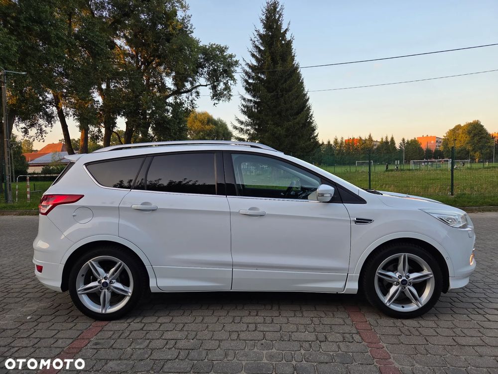 Ford Kuga 1.6 EcoBoost 2x4 Titanium - 7