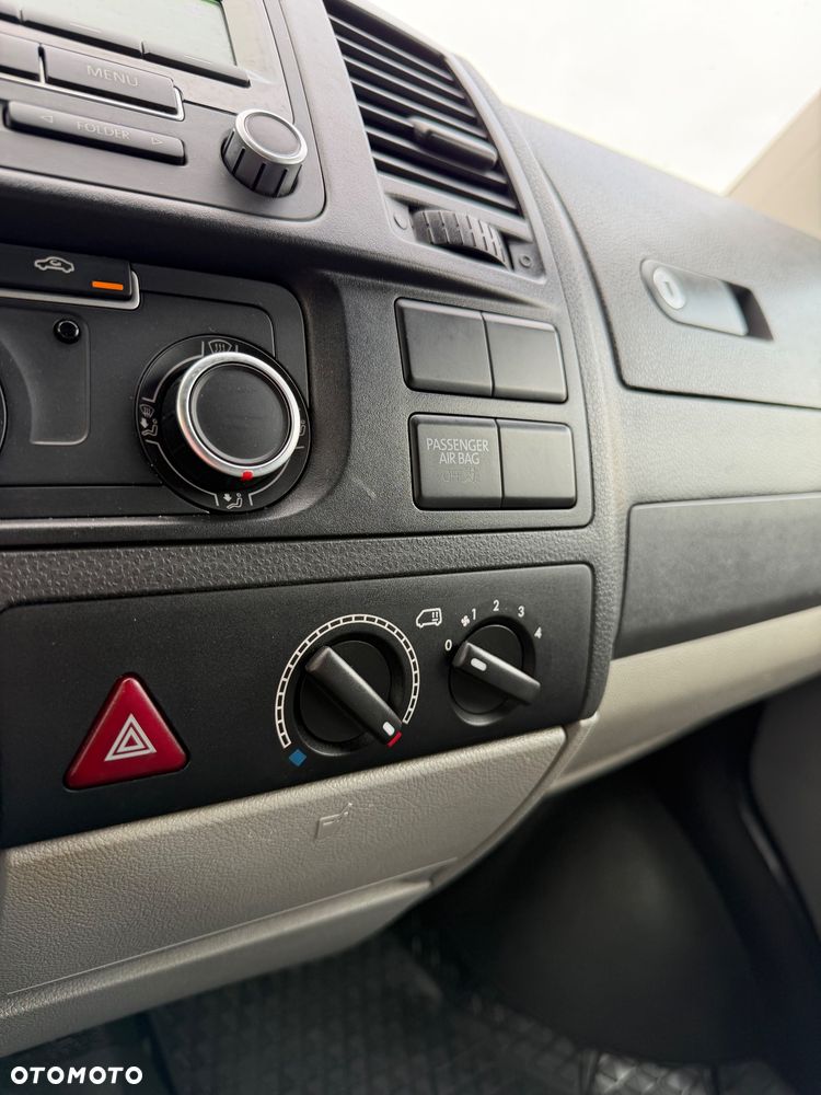 Volkswagen Transporter - 23